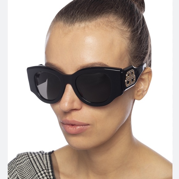 Excluded Balenciaga Sunglasses, New - Picture 7 of 8